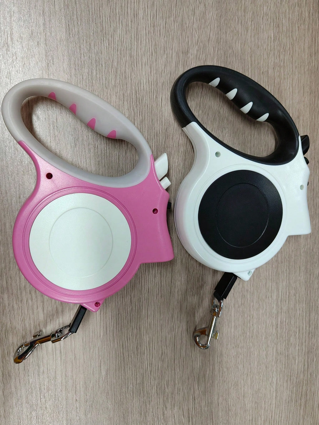 犬用自動巻き取り式リード Led ライト付き ナイロン製 5m 伸縮自在 最大 35kg 対応